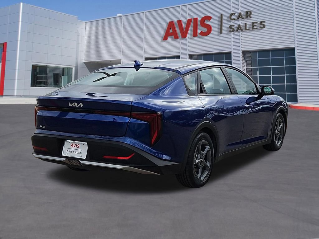 Used 2025 Kia K4 LXS image 6