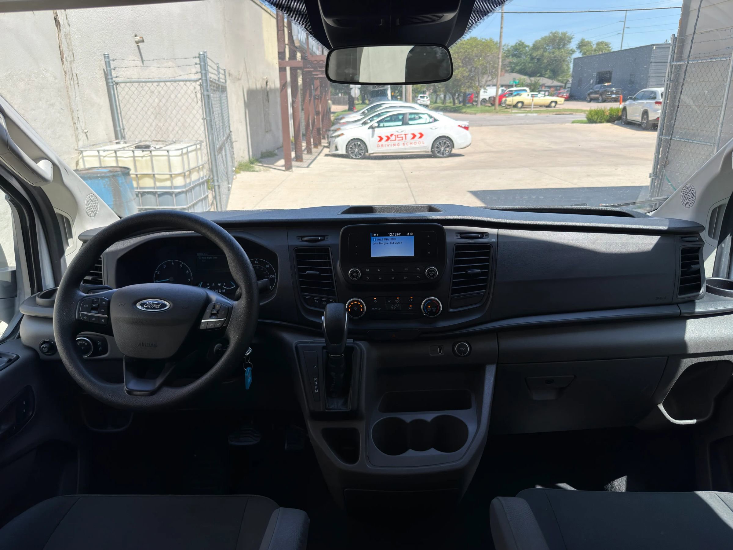 Used 2021 Ford Transit 350 XLT RWD image 10