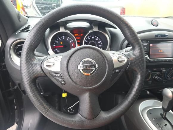 Used 2016 Nissan Juke S FWD image 6