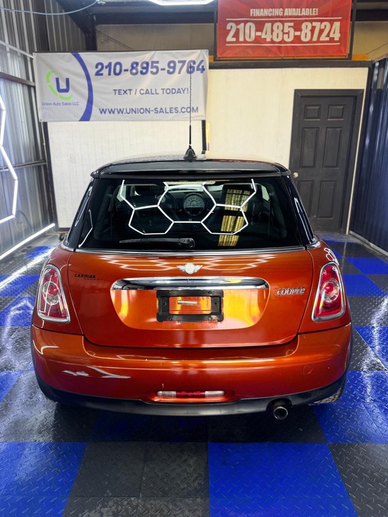 Used 2011 MINI Cooper Hardtop FWD image 19