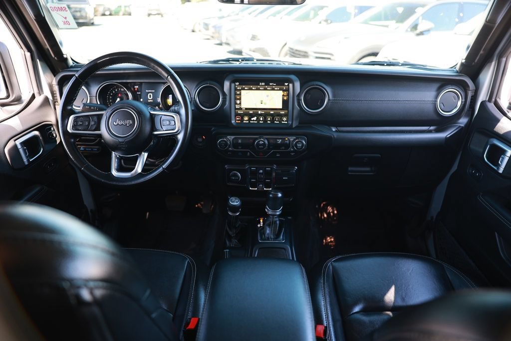 Used 2022 Jeep Wrangler Unlimited Sahara AWD/4WD image 28