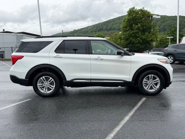 Used 2022 Ford Explorer XLT w/ Equipment Group 202A AWD/4WD image 15