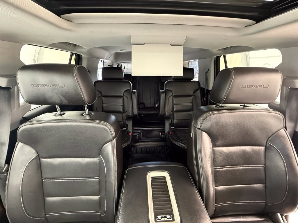 Used 2018 GMC Yukon Denali w/ Open Road Package AWD/4WD image 38