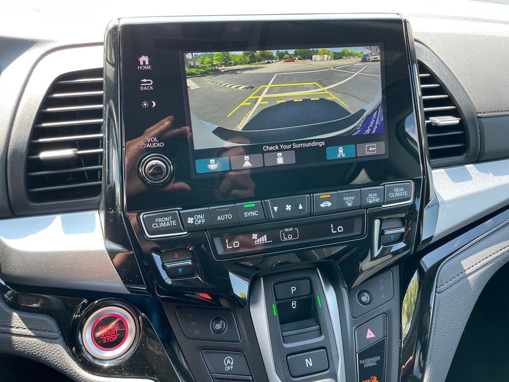 Certified 2024 Honda Odyssey Touring image 17