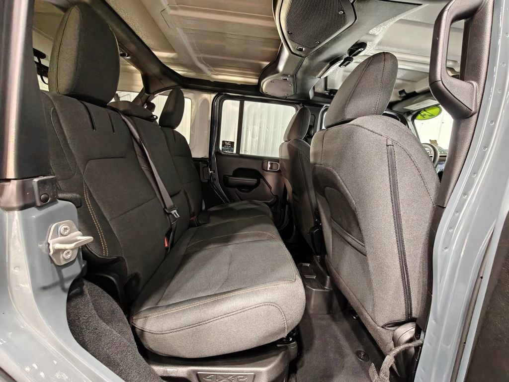 Used 2024 Jeep Wrangler Unlimited image 20