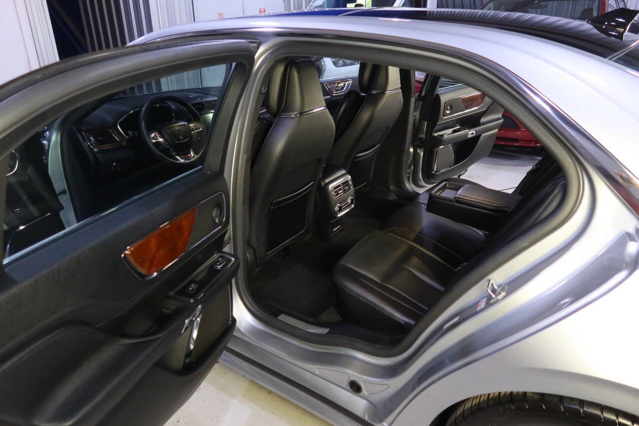 Used 2020 Lincoln Continental Reserve image 16