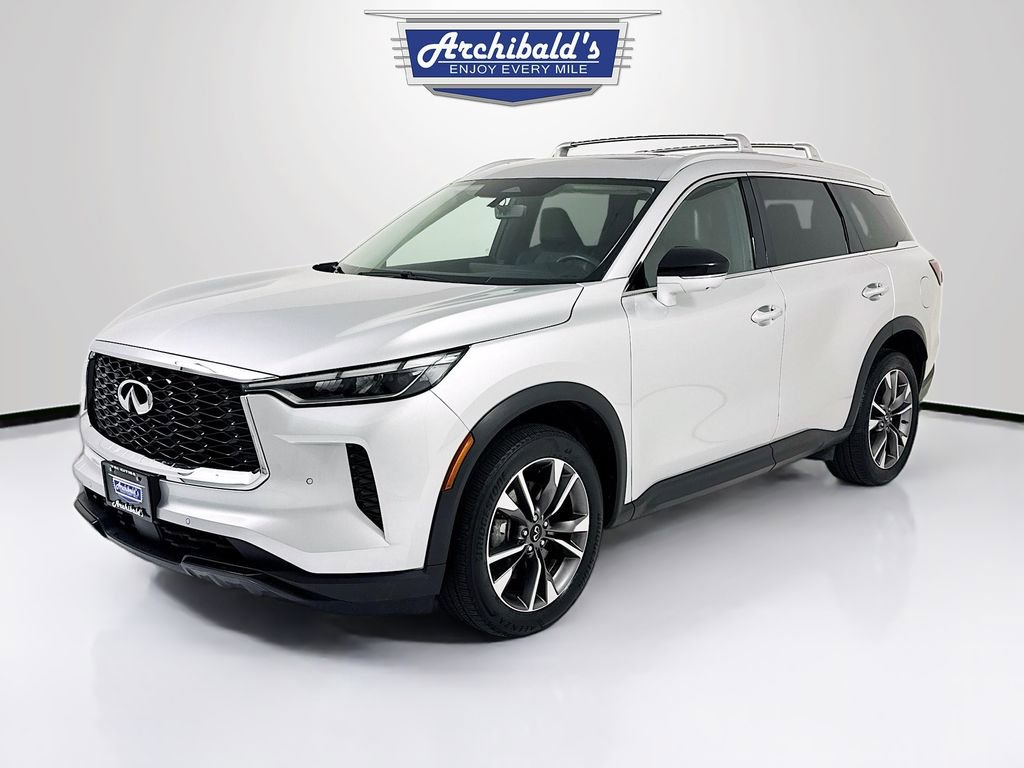 Used 2023 INFINITI QX60 Luxe image 3