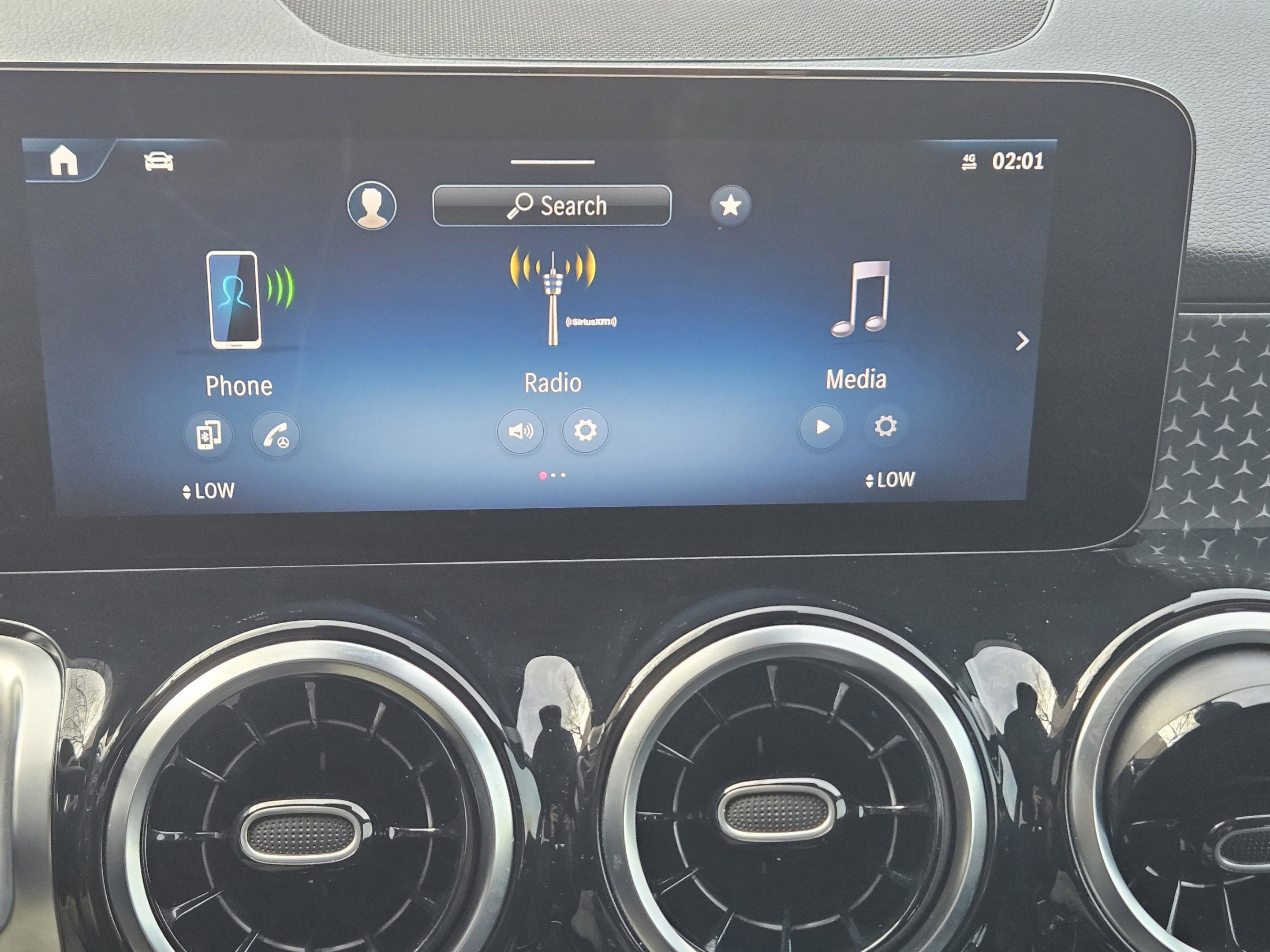 Used 2026 Mercedes-Benz GLB 250 image 11