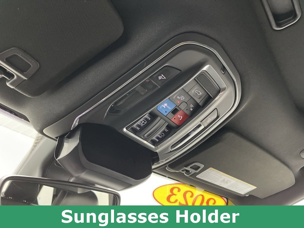 Used 2023 Jeep Grand Cherokee Altitude image 40