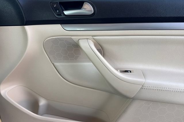 Used 2010 Volkswagen Jetta Limited Edition image 21