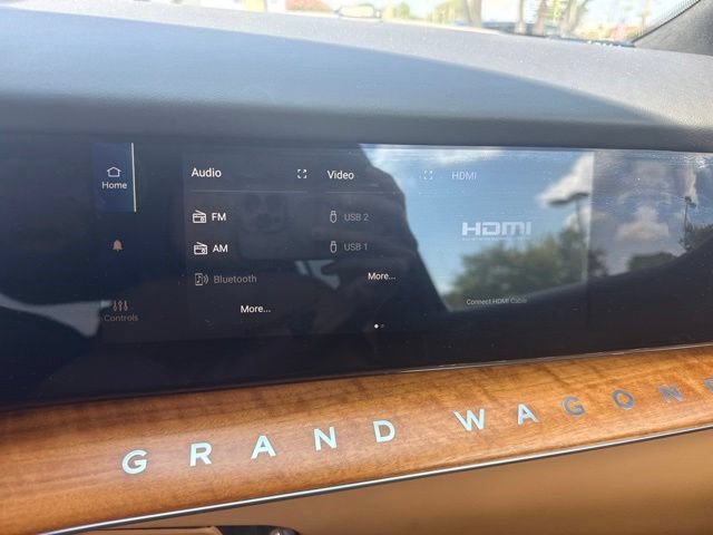 Used 2025 Jeep Grand Wagoneer Series III AWD/4WD image 6