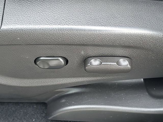 Used 2020 Buick Encore Preferred image 9