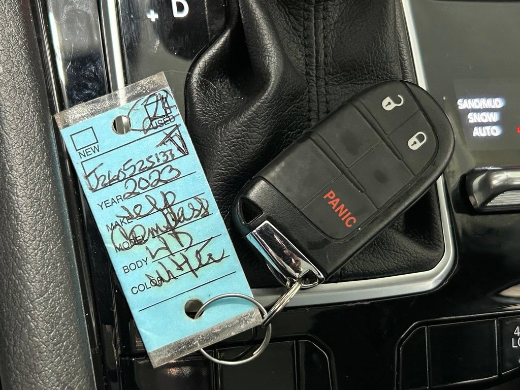 Used 2023 Jeep Compass Latitude w/ Sun and Sound Group AWD/4WD image 47