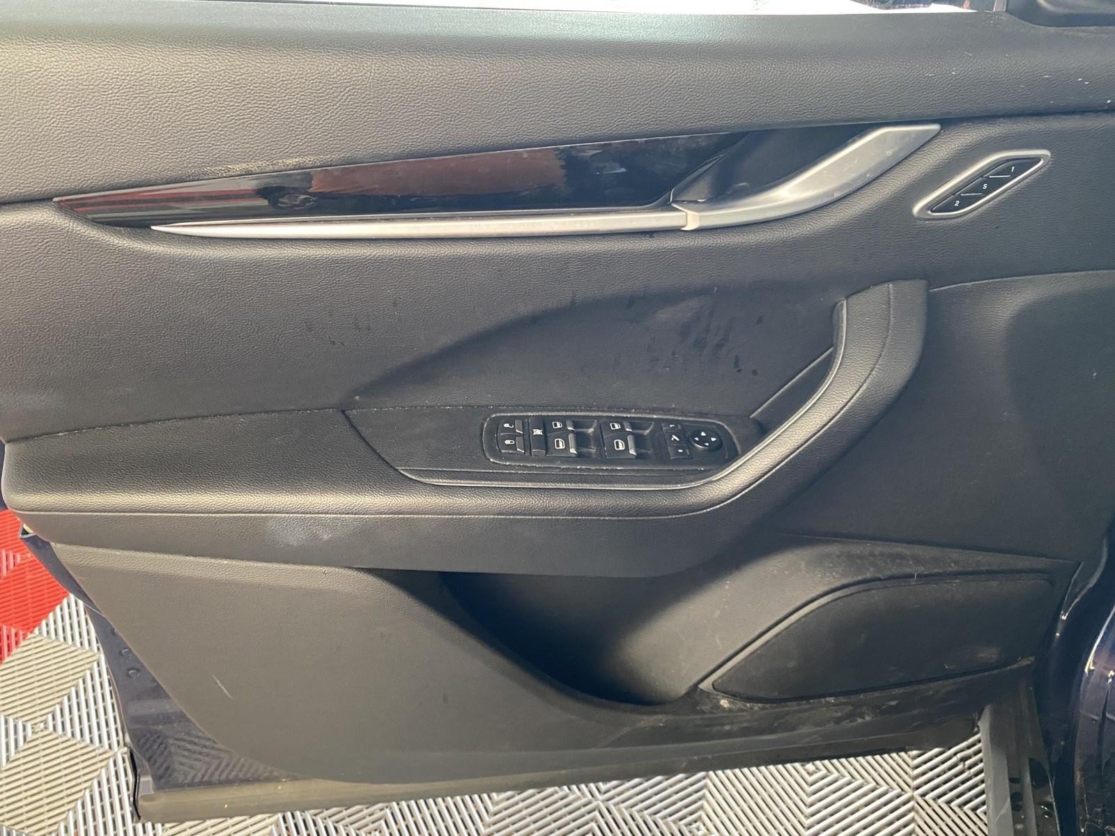 Used 2020 Maserati Levante AWD/4WD image 19