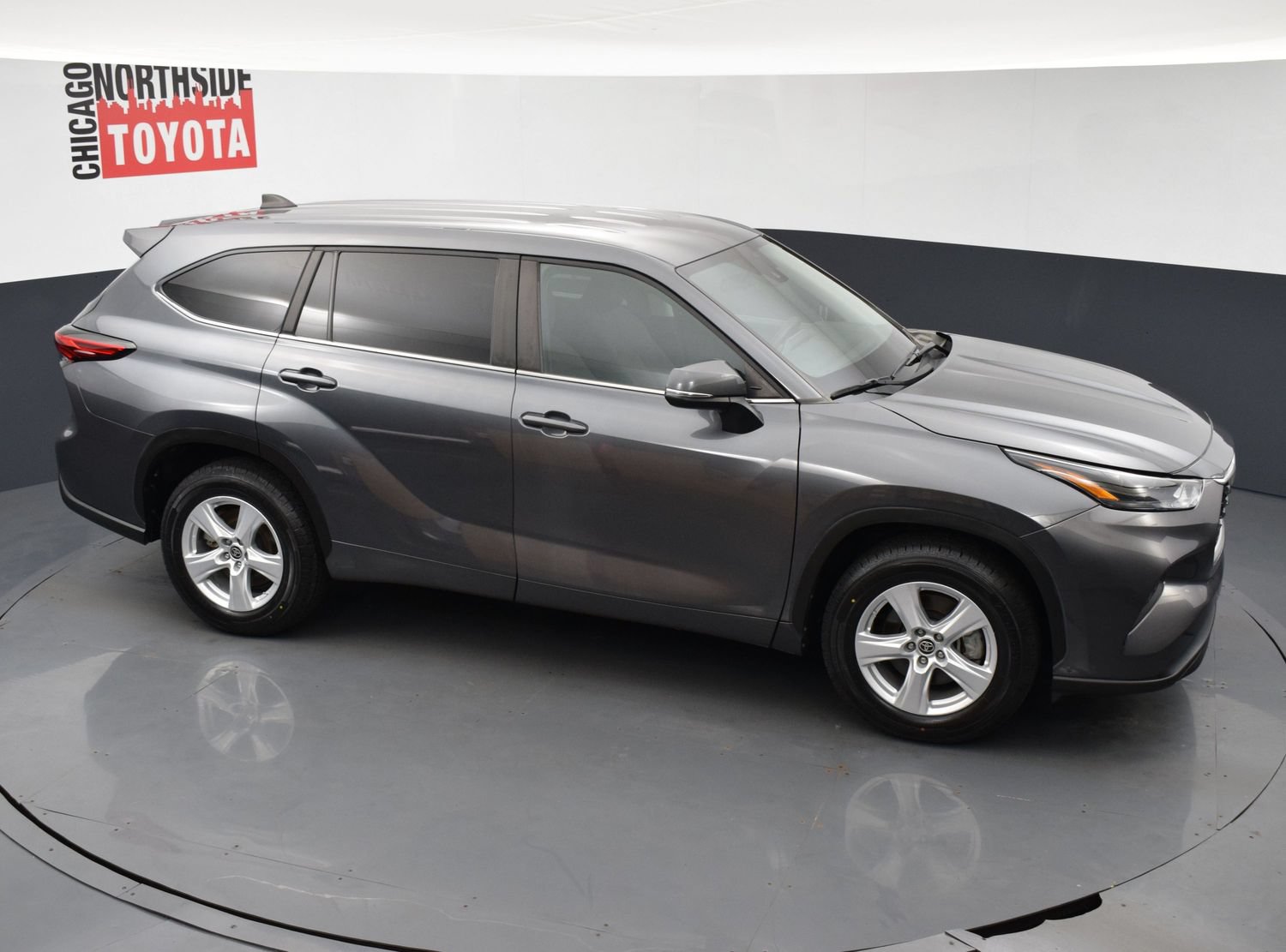 Used 2023 Toyota Highlander L FWD image 22