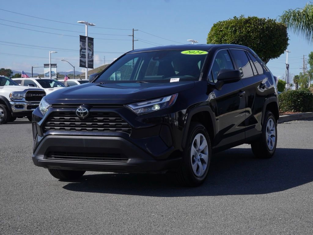 Used 2024 Toyota RAV4 LE image 8