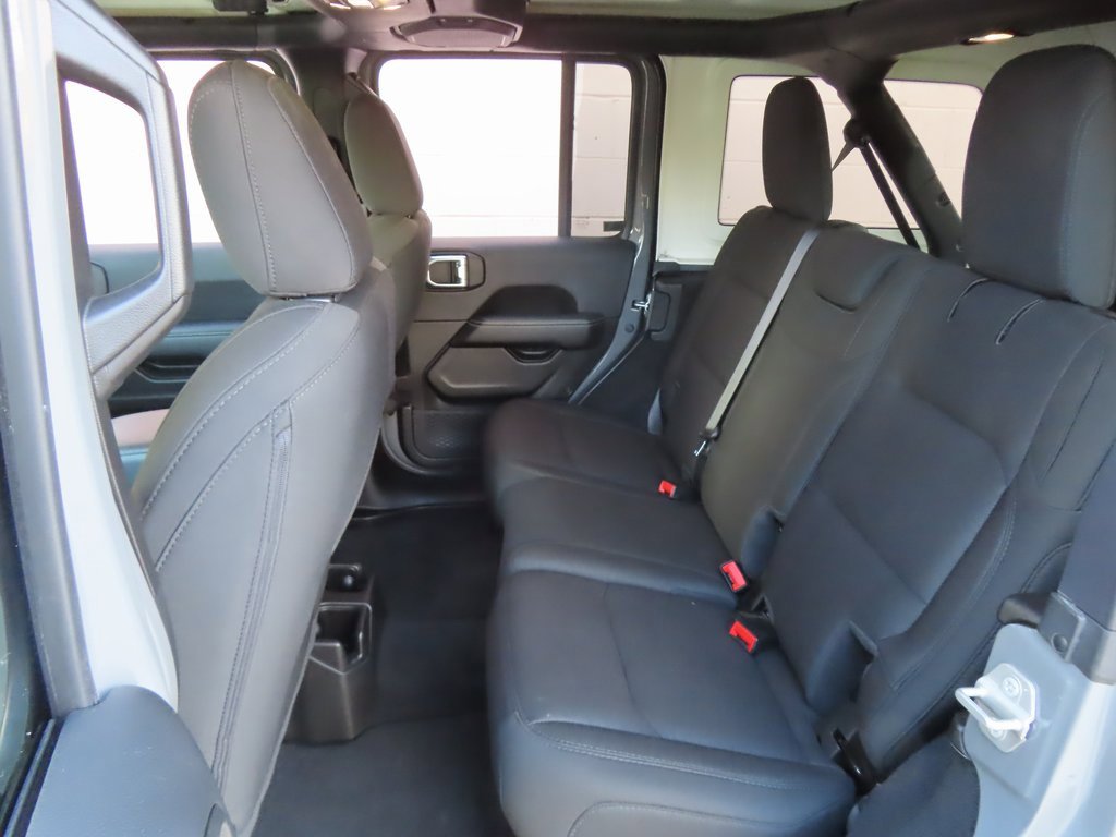 Used 2021 Jeep Wrangler Unlimited Sahara image 27