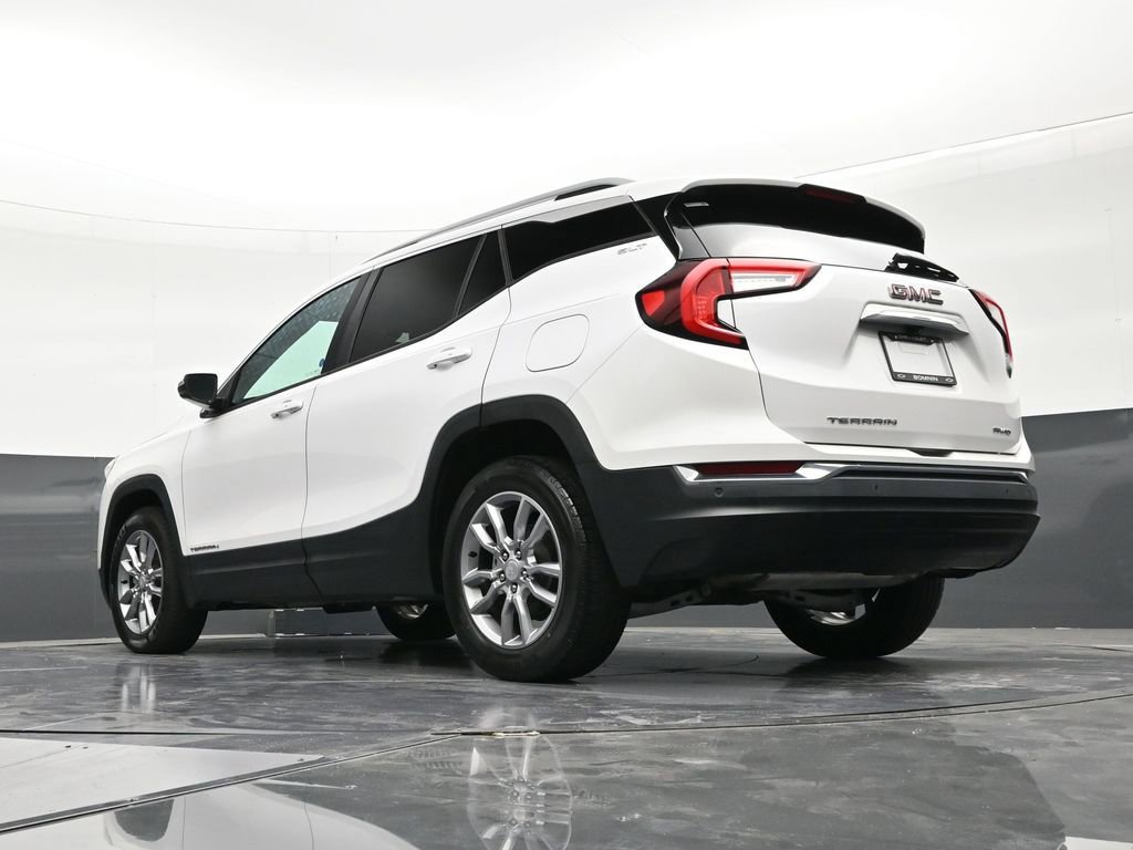 Used 2022 GMC Terrain SLT image 22