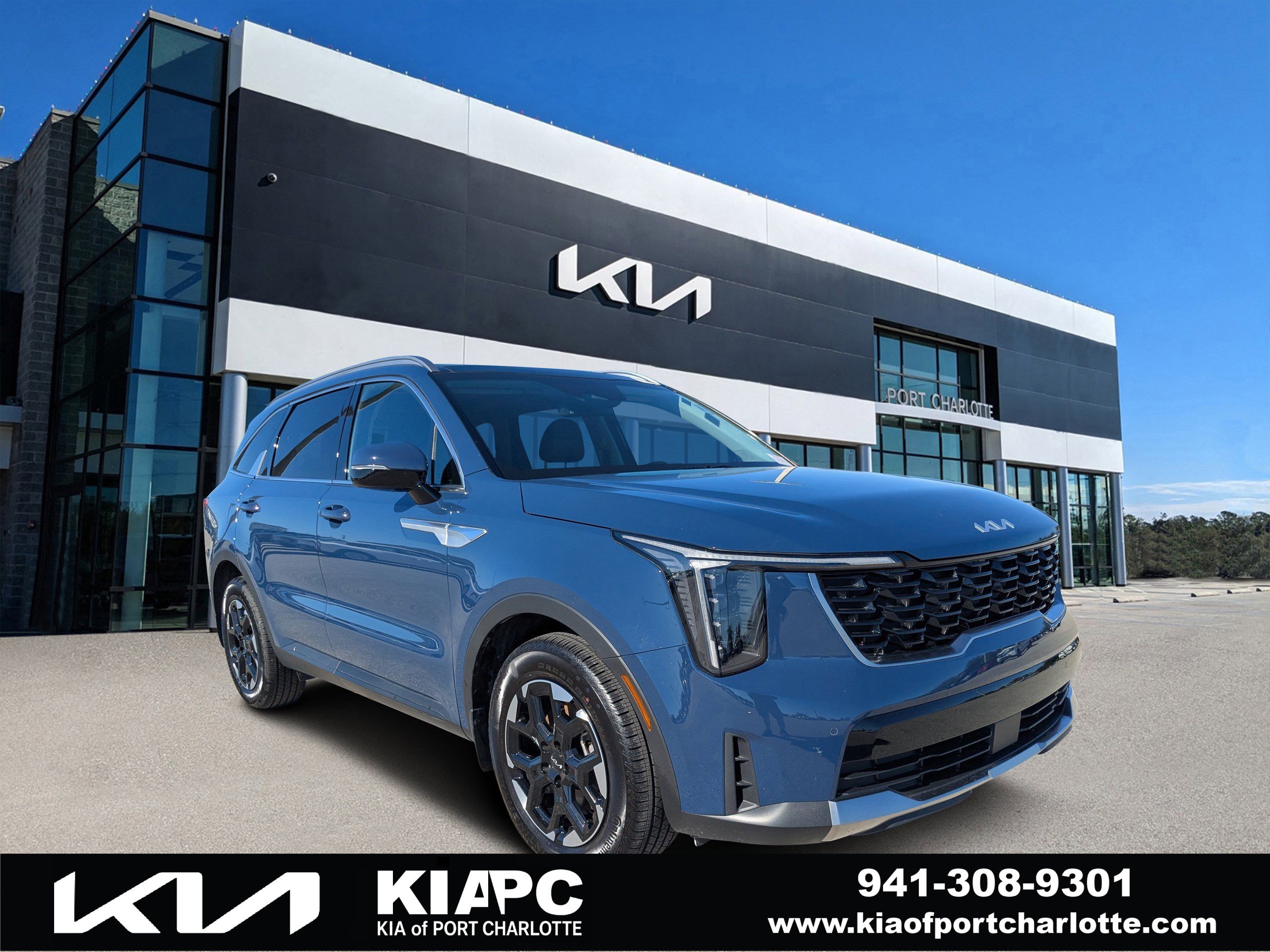 Used 2025 Kia Sorento S w/ Panoramic Sunroof Package