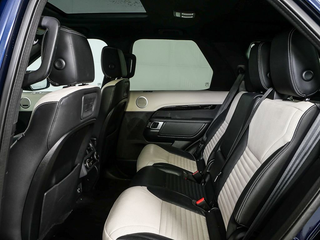 Used 2021 Land Rover Discovery S R-Dynamic AWD/4WD image 19