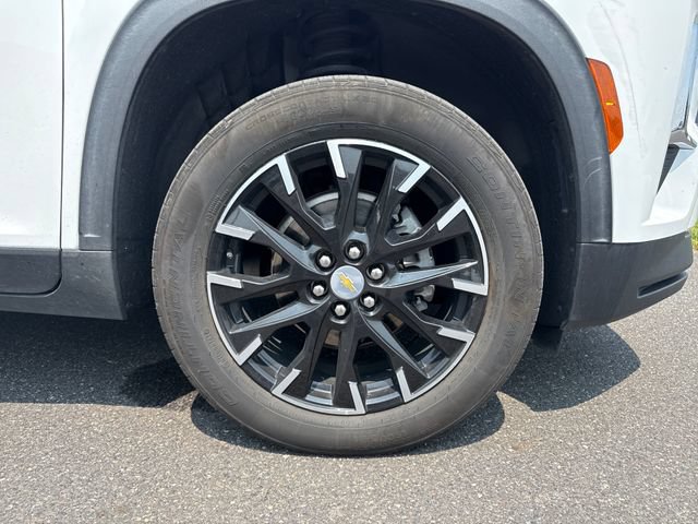 Used 2025 Chevrolet Traverse LT w/ Sun and Wheel Package AWD/4WD image 11