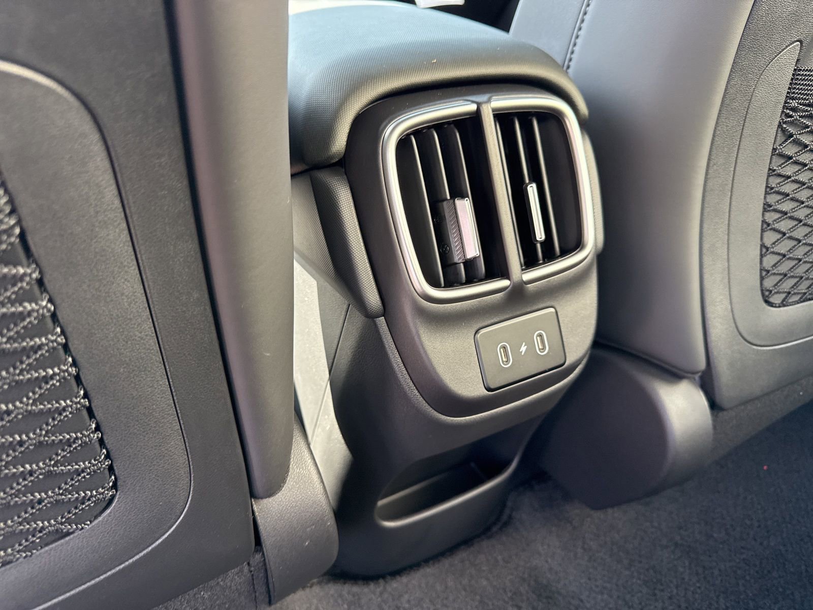 Used 2025 Hyundai Ioniq 6 SEL image 16