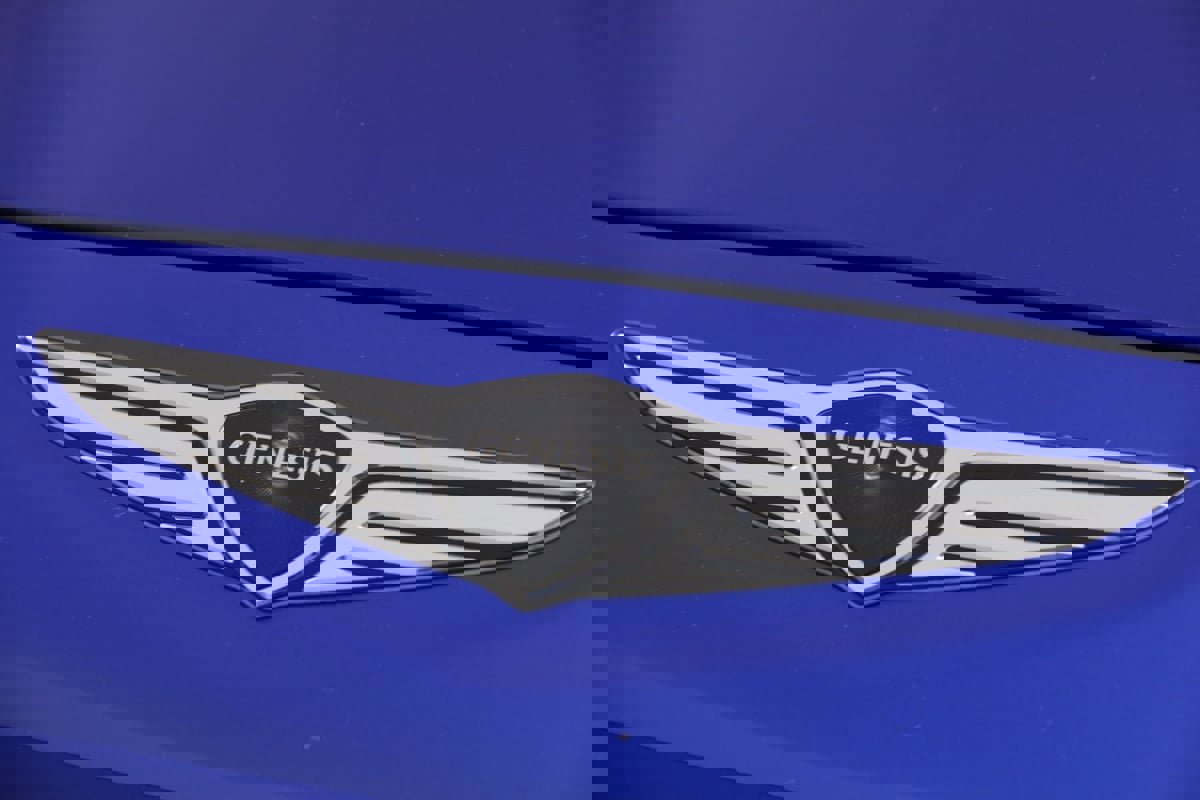 Used 2024 Genesis G70 3.3T Advanced image 19