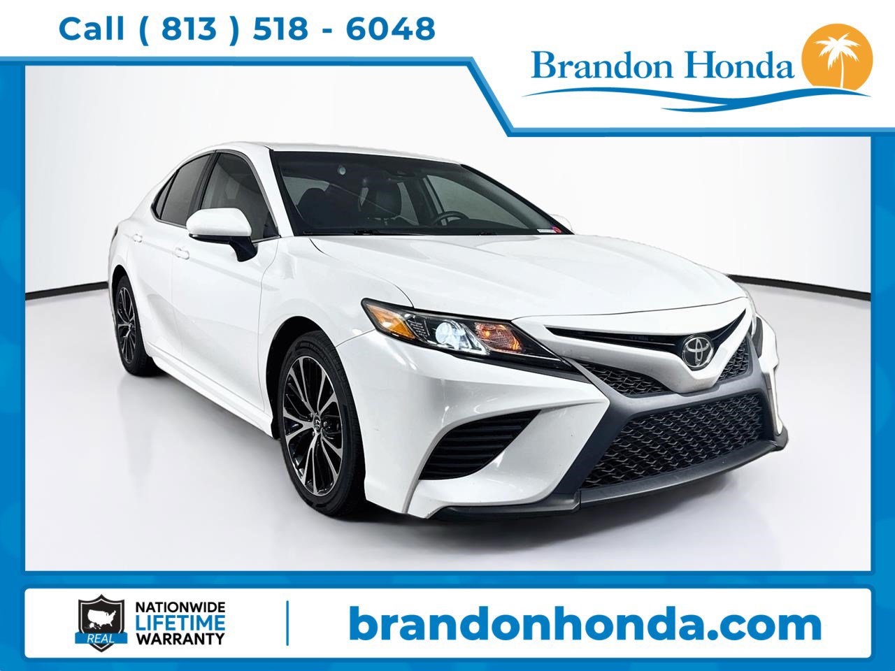 Used 2019 Toyota Camry SE FWD image 1