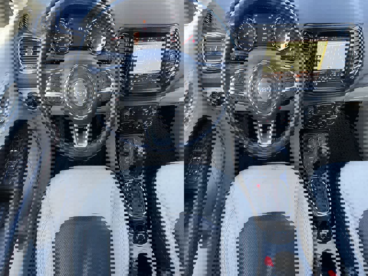 Used 2018 Jeep Compass Limited w/ Navigation Group image 11