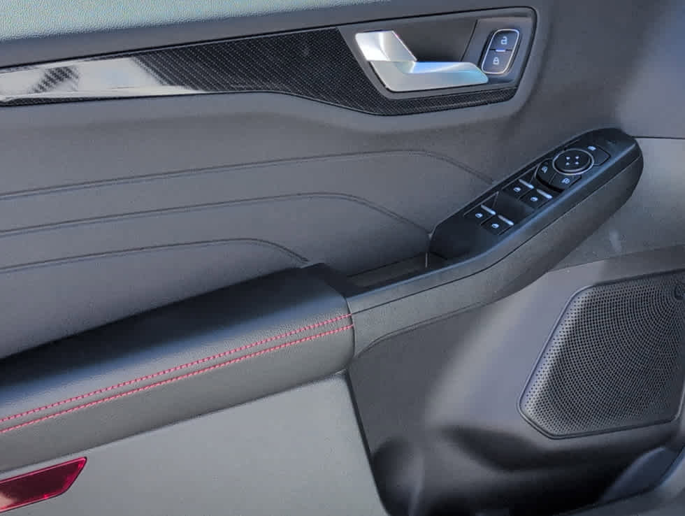 New 2026 Ford Escape ST-Line image 9