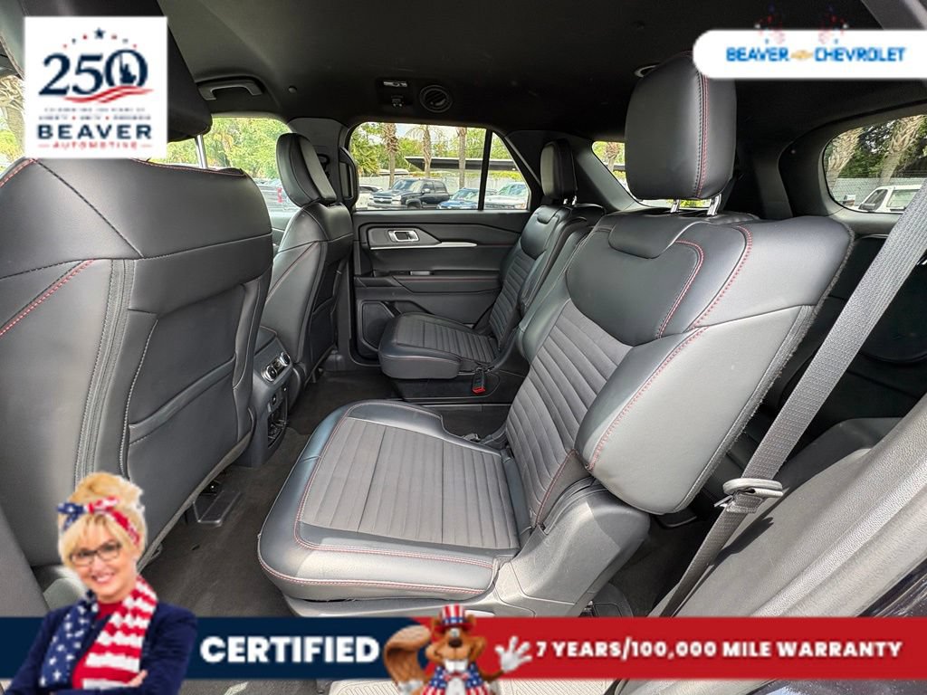 Used 2025 Ford Explorer ST-Line AWD/4WD image 14