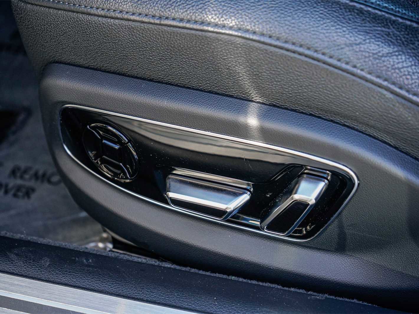 Used 2022 Audi A8 L 3.0T w/ Executive Package image 20