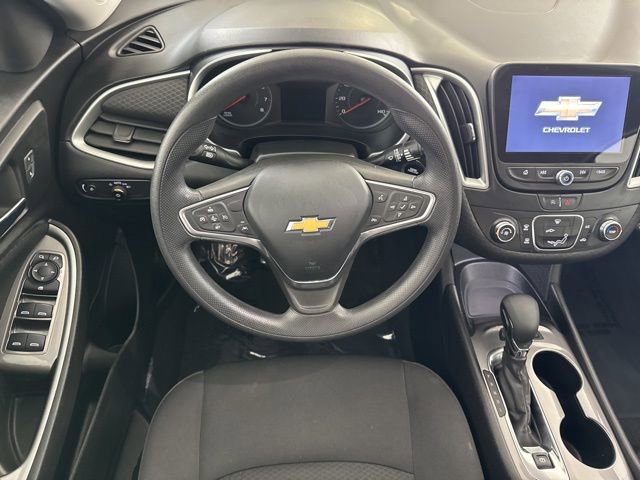 Used 2023 Chevrolet Malibu LS image 23