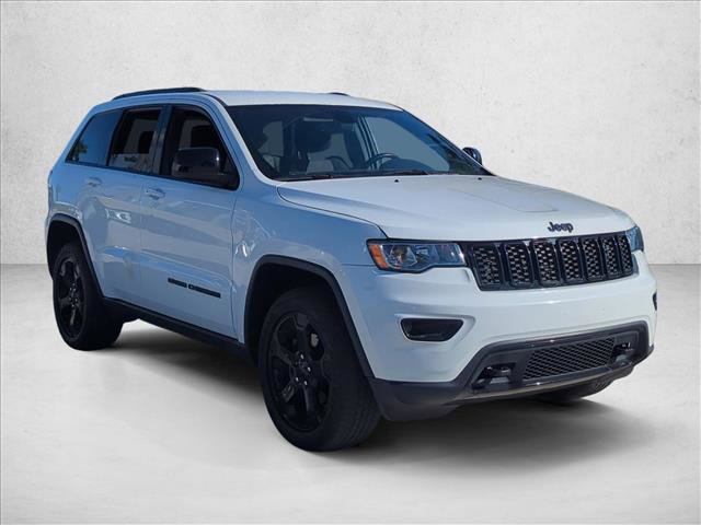 Used 2019 Jeep Grand Cherokee Laredo image 3