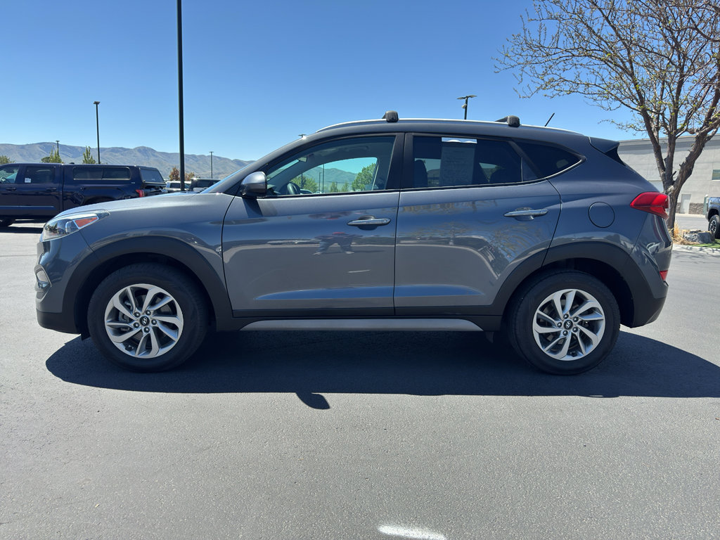 Used 2017 Hyundai Tucson SE AWD/4WD image 4
