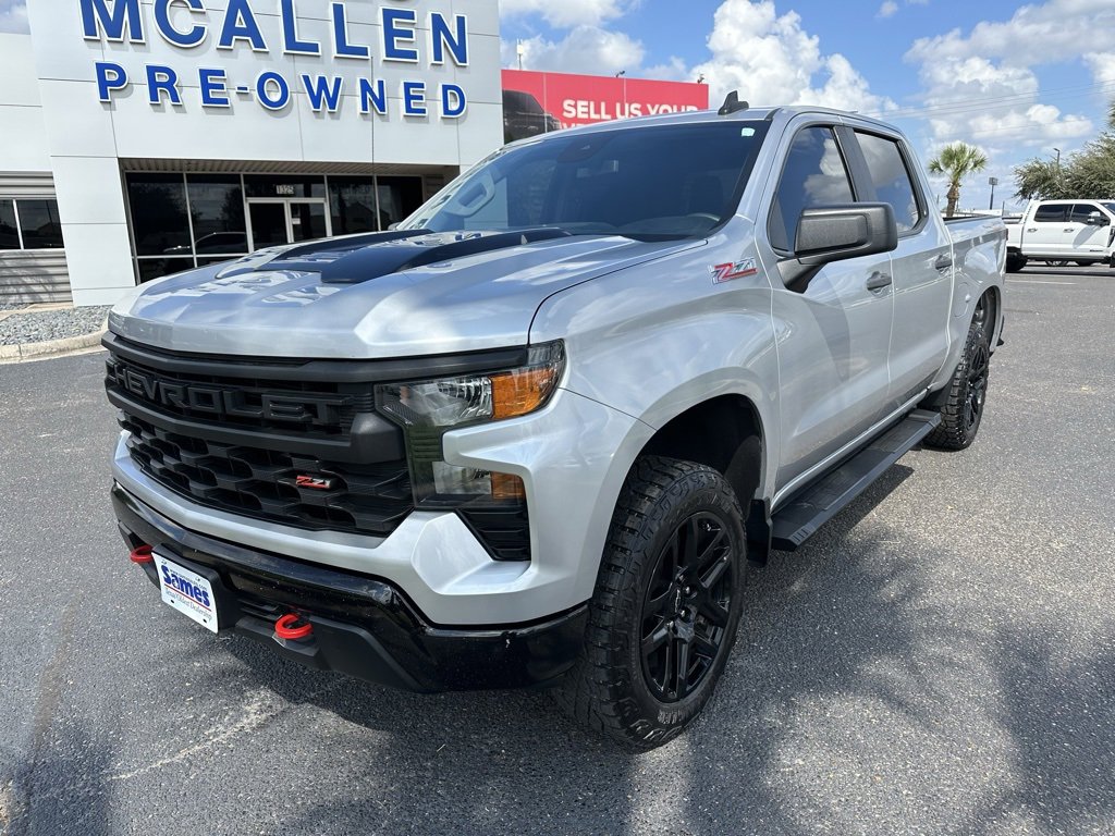 Used 2022 Chevrolet Silverado 1500 Custom Trail Boss w/ LPO, Dark Essentials Package image 2