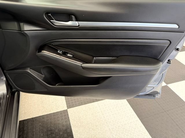 Used 2023 Nissan Altima 2.5 SL FWD image 22