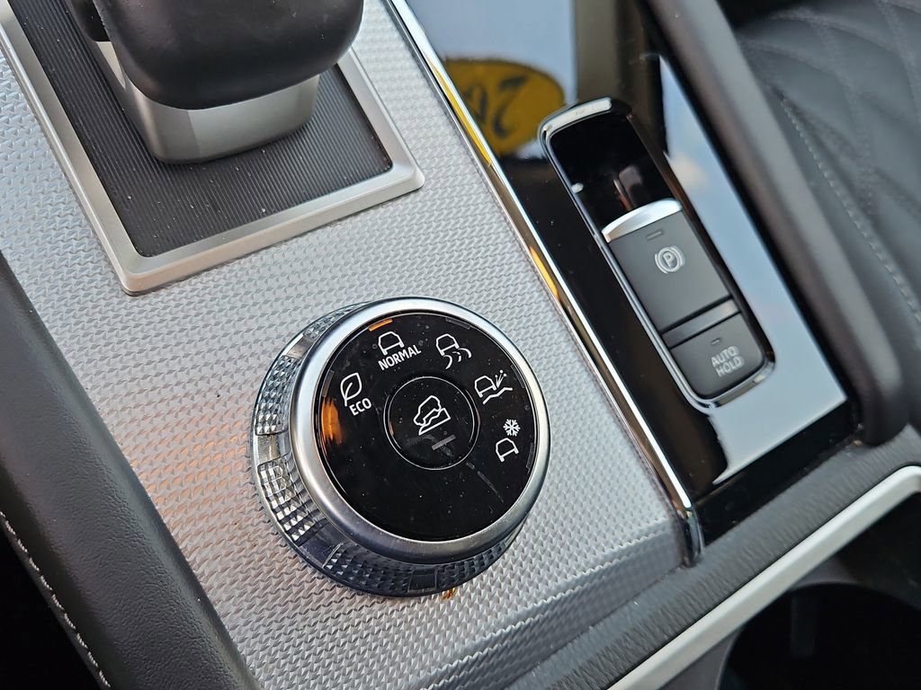 Used 2024 Mitsubishi Outlander SEL image 29