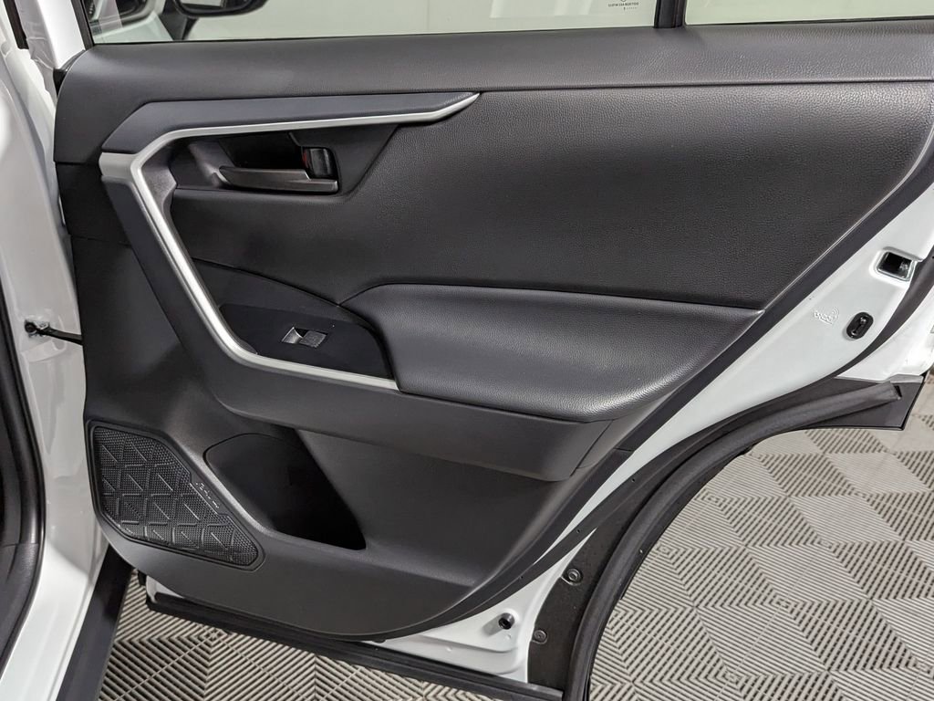 Used 2025 Toyota RAV4 LE image 37