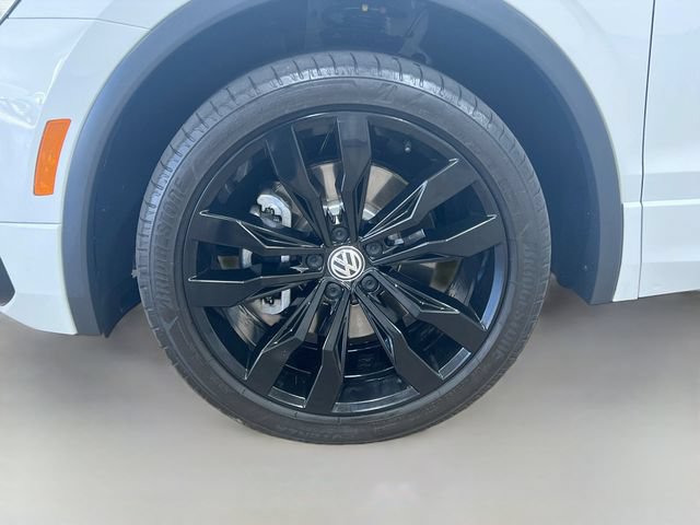 Used 2021 Volkswagen Tiguan SE R-Line AWD/4WD image 31