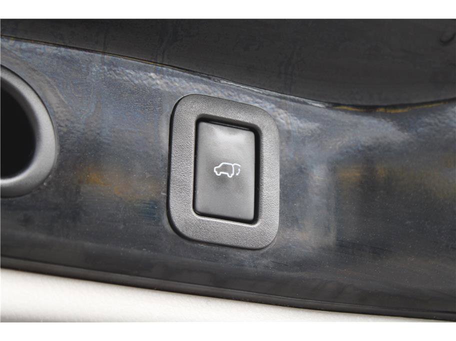 Used 2016 Toyota Highlander XLE image 40