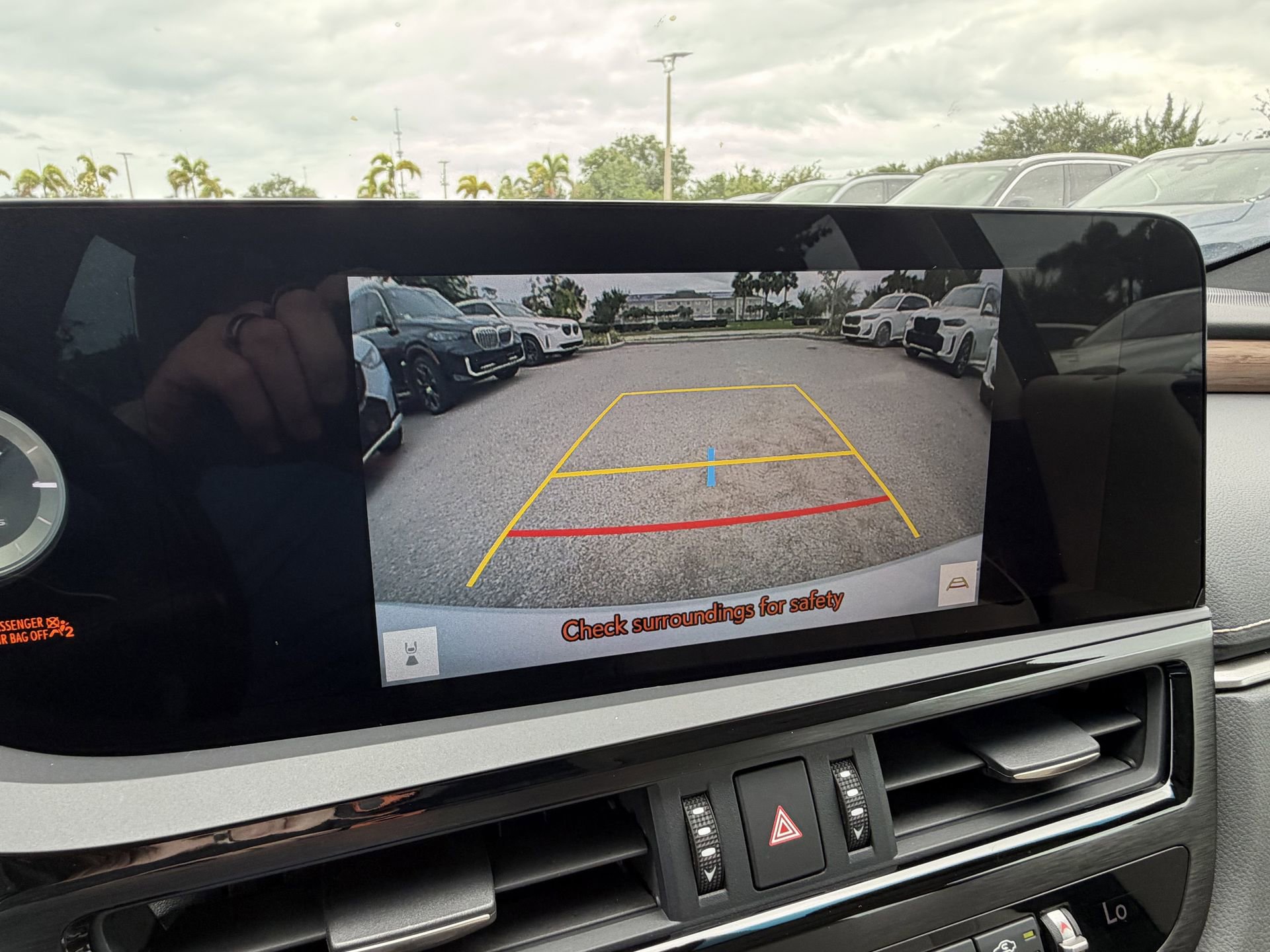 Used 2025 Lexus ES 350 w/ Premium Package FWD image 23