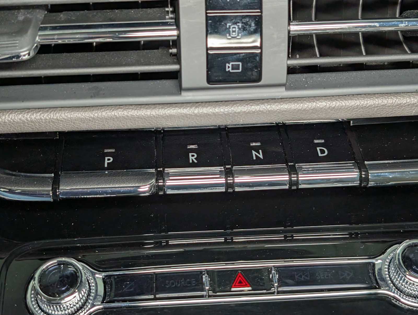 Certified 2022 Lincoln Corsair AWD w/ Premium Package image 33