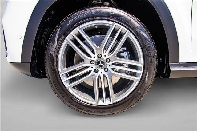 New 2026 Mercedes-Benz GLS 450 4MATIC image 9