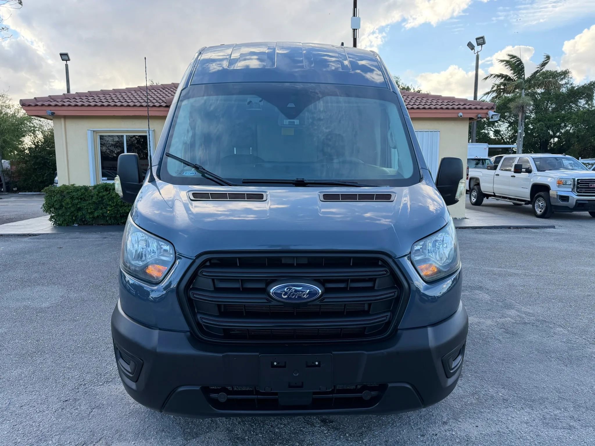 Used 2020 Ford Transit 250 148 High Roof Extended RWD image 10