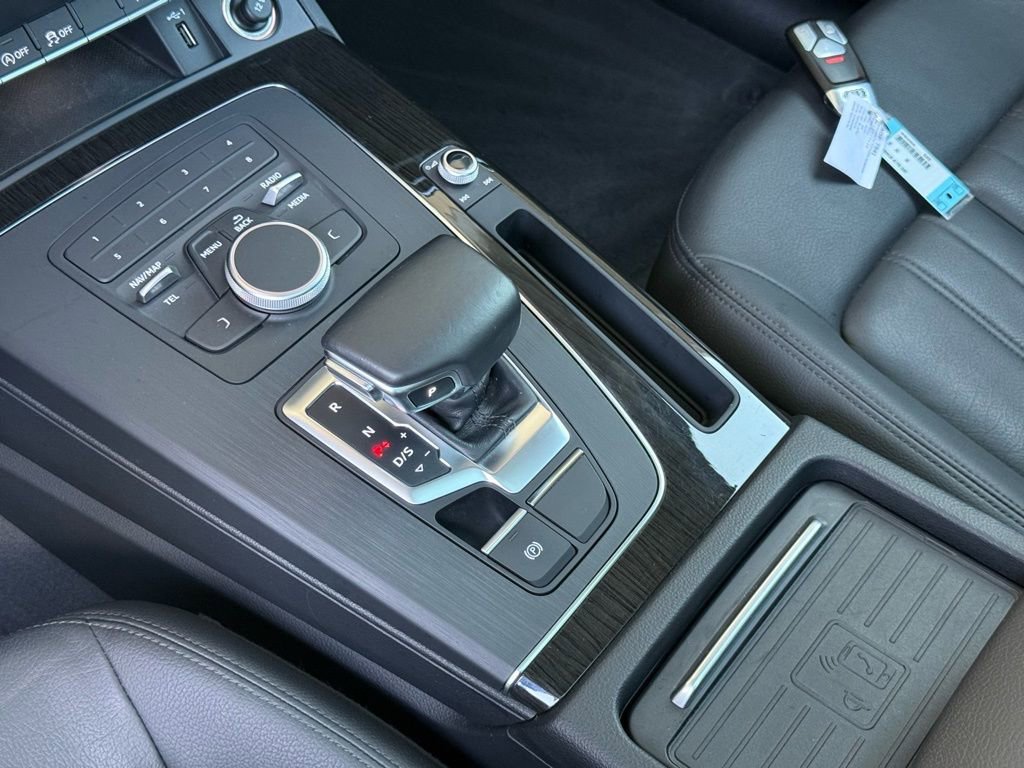 Used 2020 Audi Q5 2.0T Premium w/ Convenience Package image 32