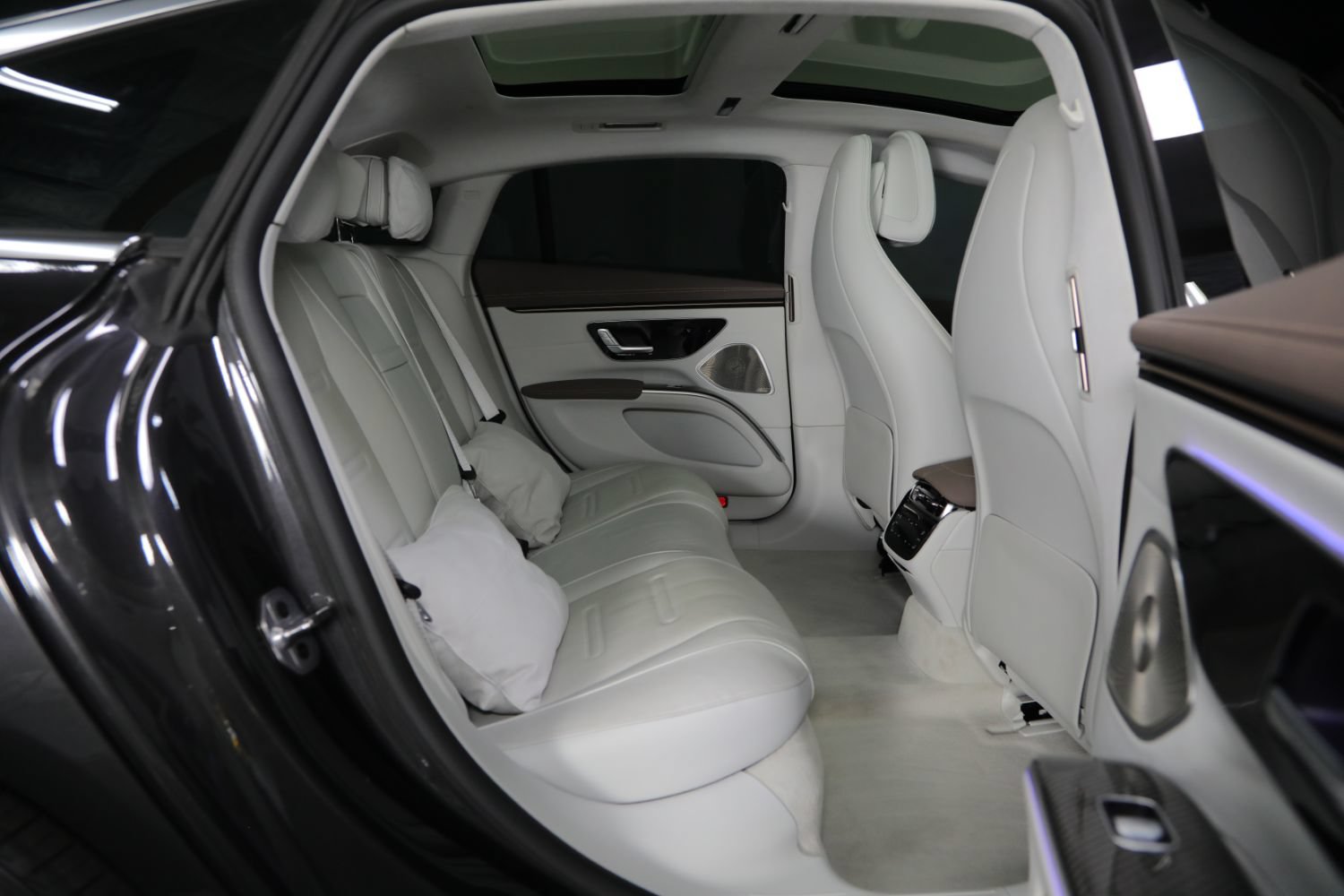 Used 2023 Mercedes-Benz EQS AMG 4MATIC w/ Trim Level Package image 46
