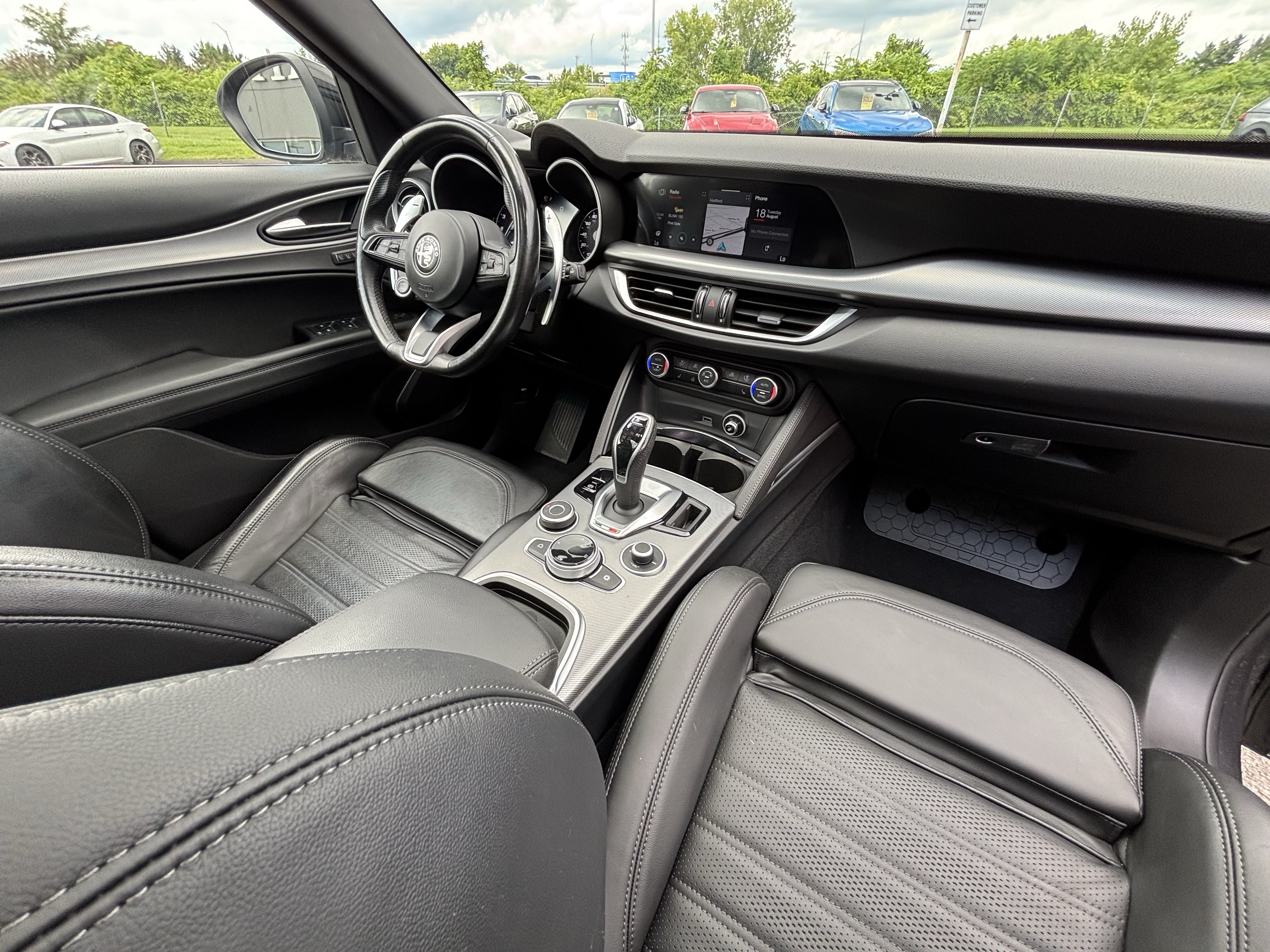 Certified 2023 Alfa Romeo Stelvio Veloce AWD/4WD image 31