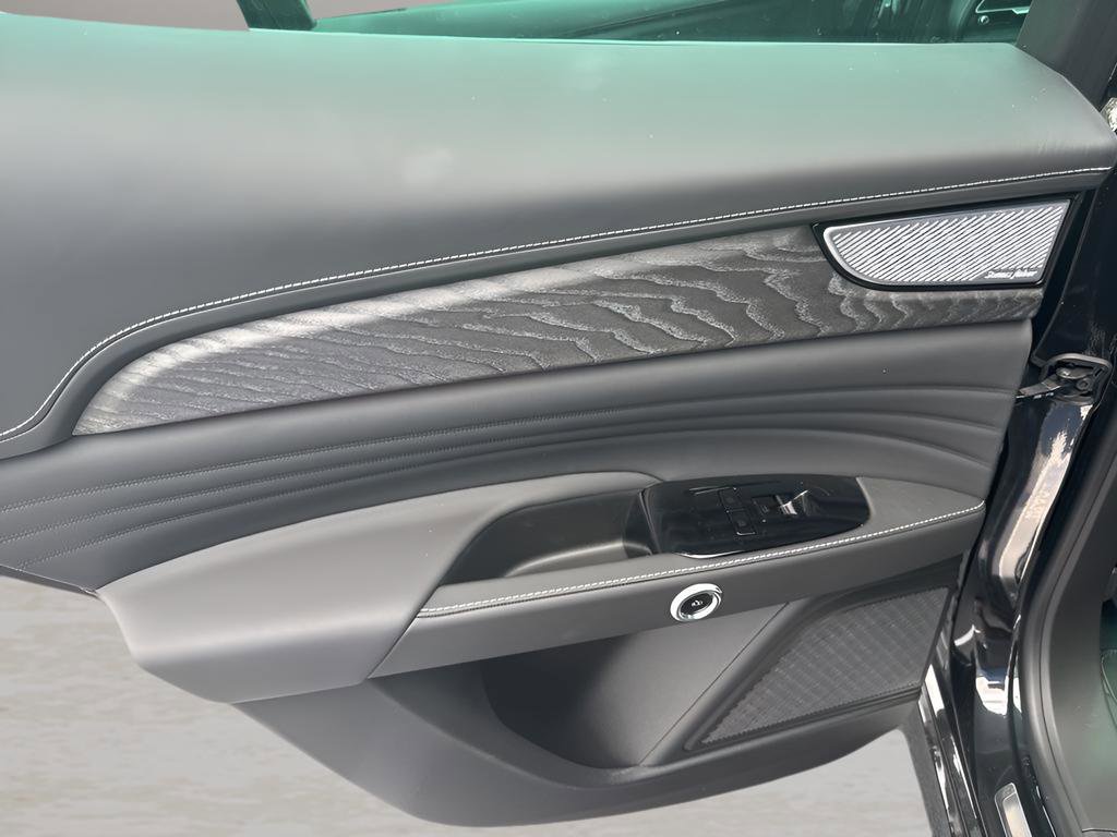 New 2025 Maserati Grecale Modena image 29