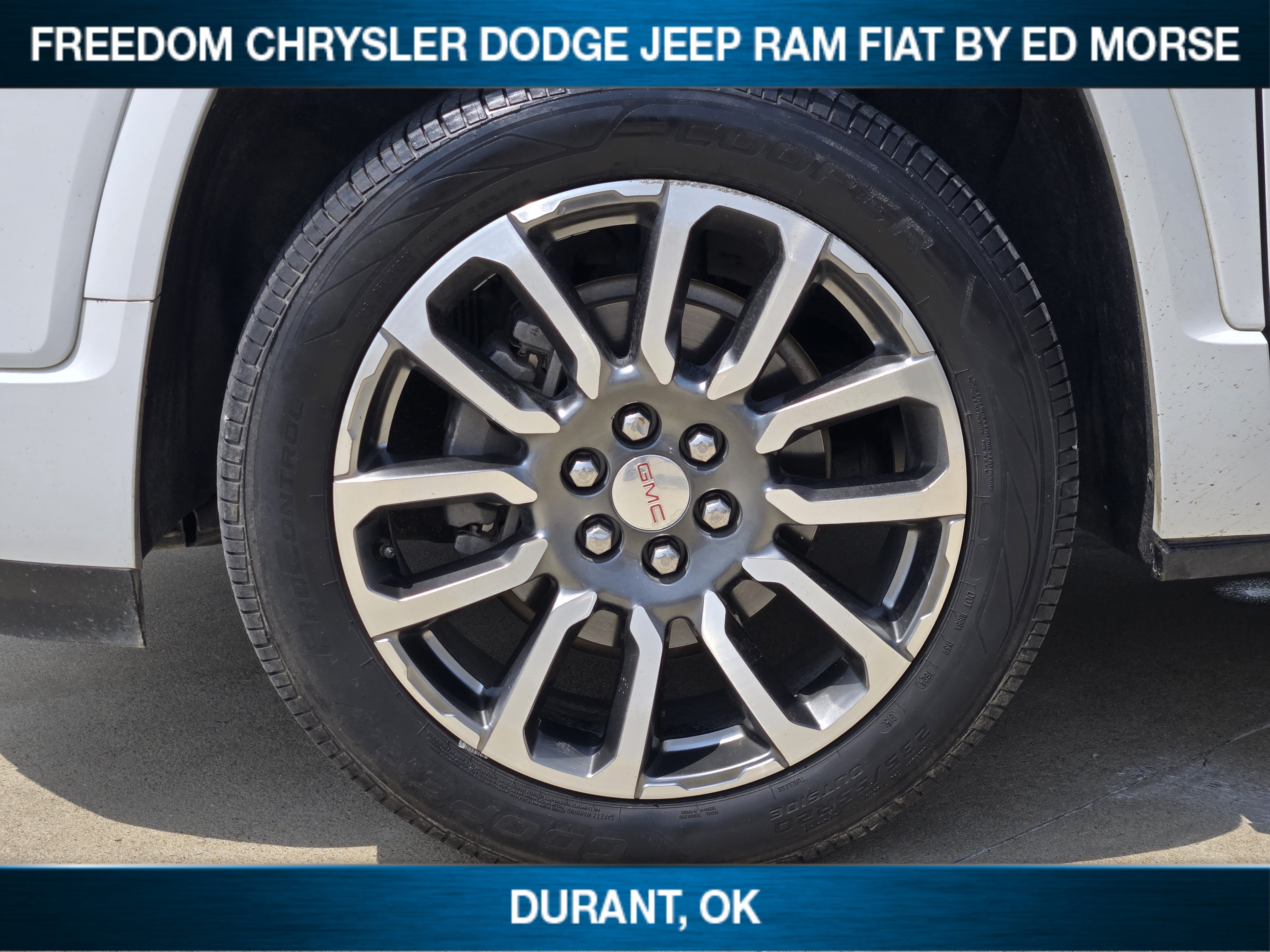 Used 2020 GMC Acadia Denali w/ Technology Package FWD image 7